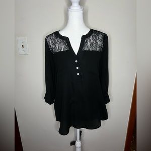 Express Lace 3/4 Sleeve Shirt